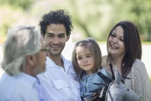 smiling-extended-family